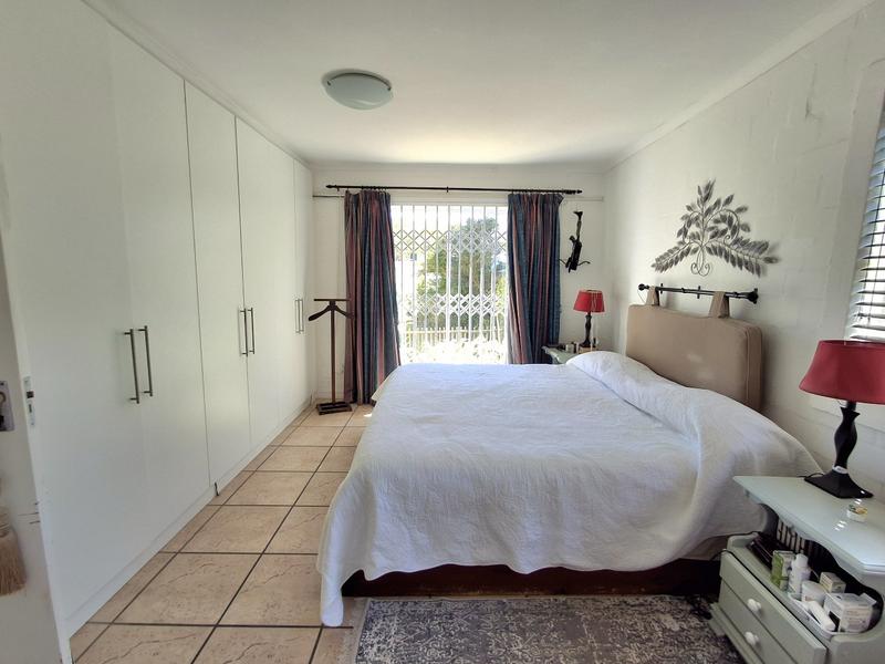 3 Bedroom Property for Sale in Britannia Bay Western Cape
